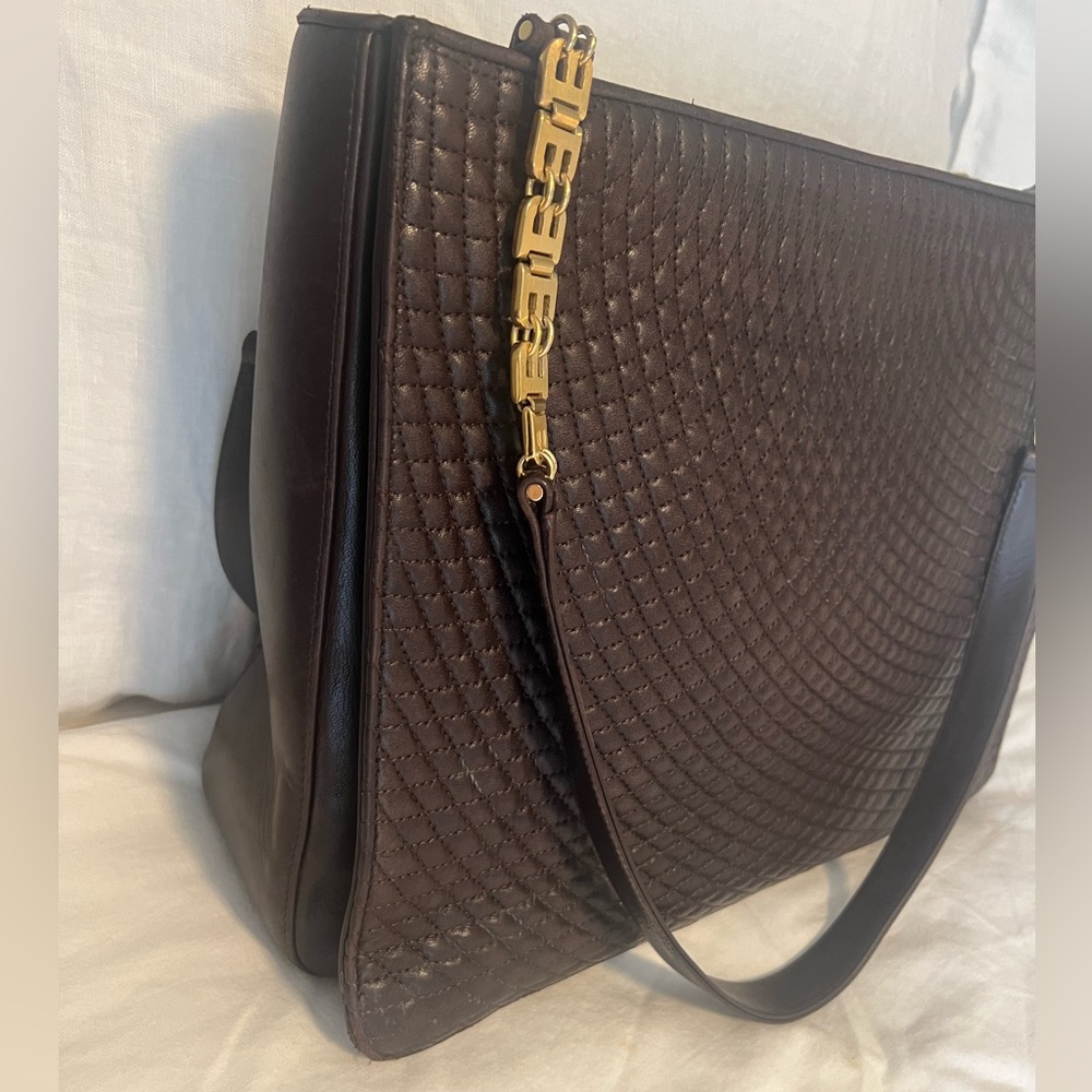 Authentic Bally Leather Shoulder Bag - Picture 12 of 15